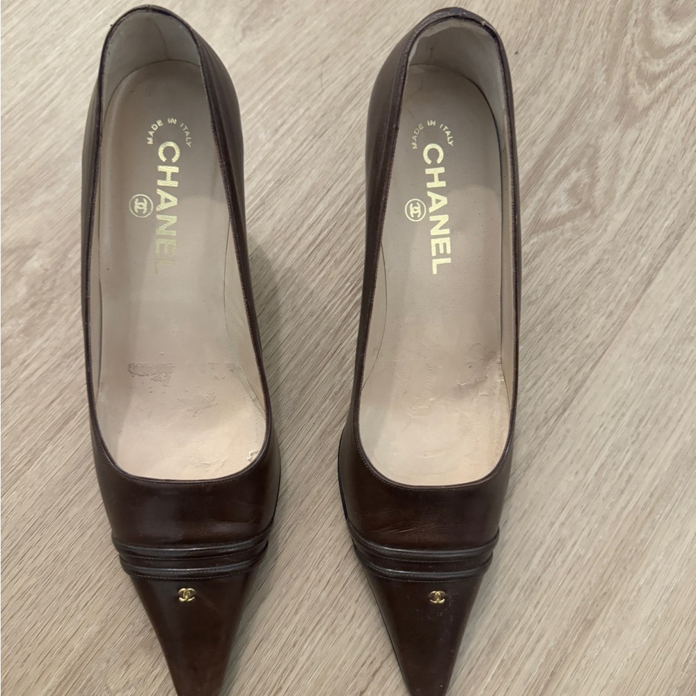 Vintage Chanel Pointed Heels - Picture 5 of 7
